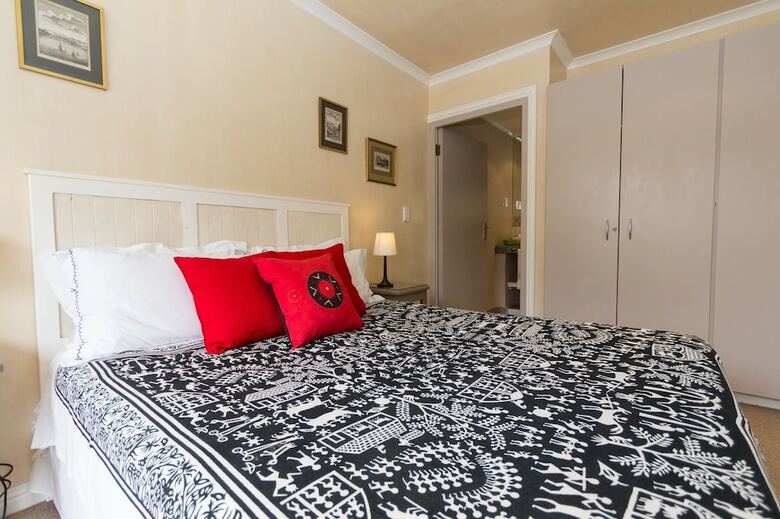Bed & Breakfast Cornerway House