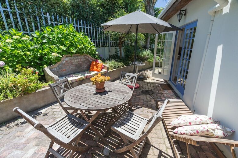 Bed & Breakfast Cornerway House