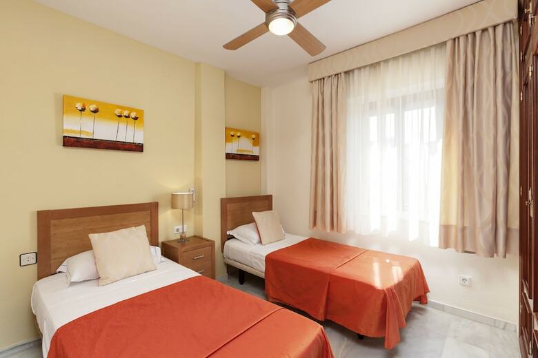 Apartamentos Crown Resorts Club La Riviera