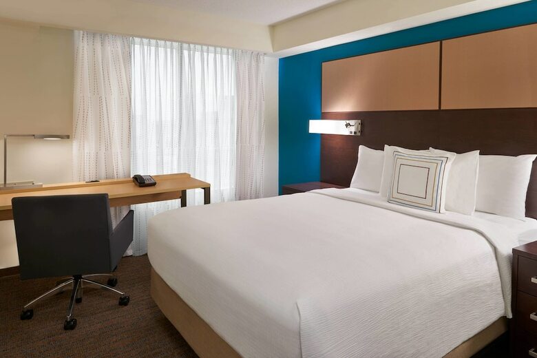 Hotel Residence Inn By Marriott Toronto Airport