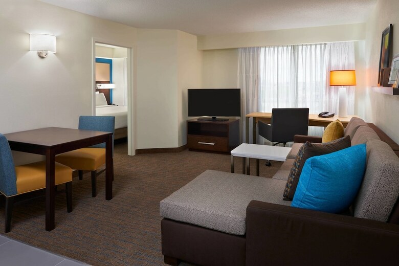 Hotel Residence Inn By Marriott Toronto Airport