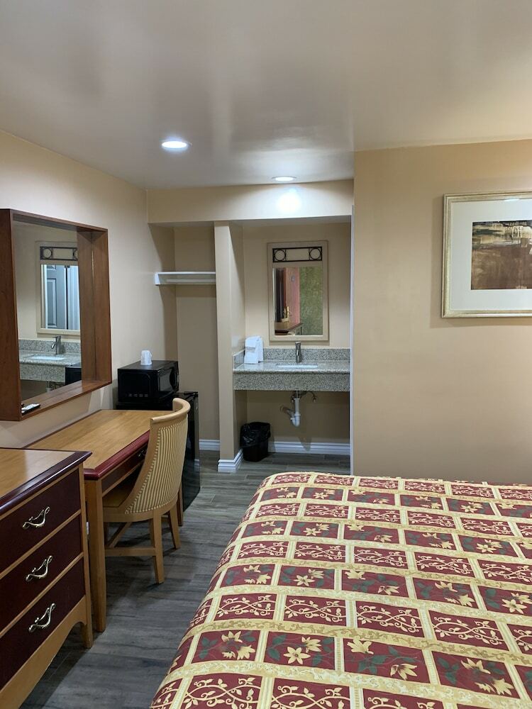 Motel Budget Inn San Gabriel