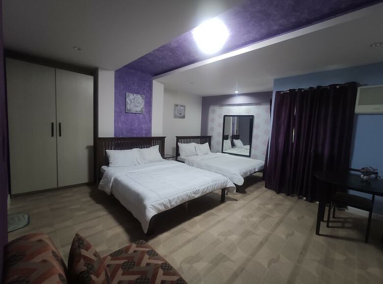 Nikita's Place Hotel
