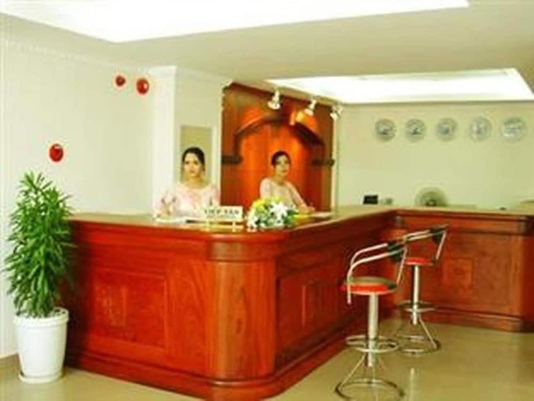 Hotel Nha Khach Tien Giang