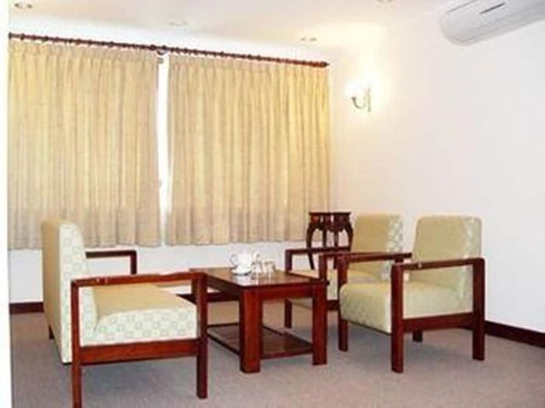 Hotel Nha Khach Tien Giang