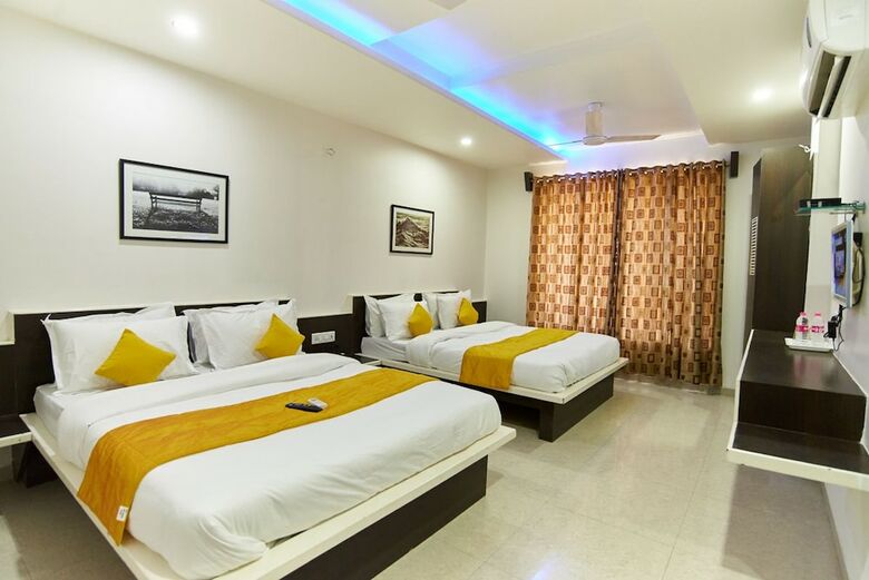 Hotel Sai Bansi