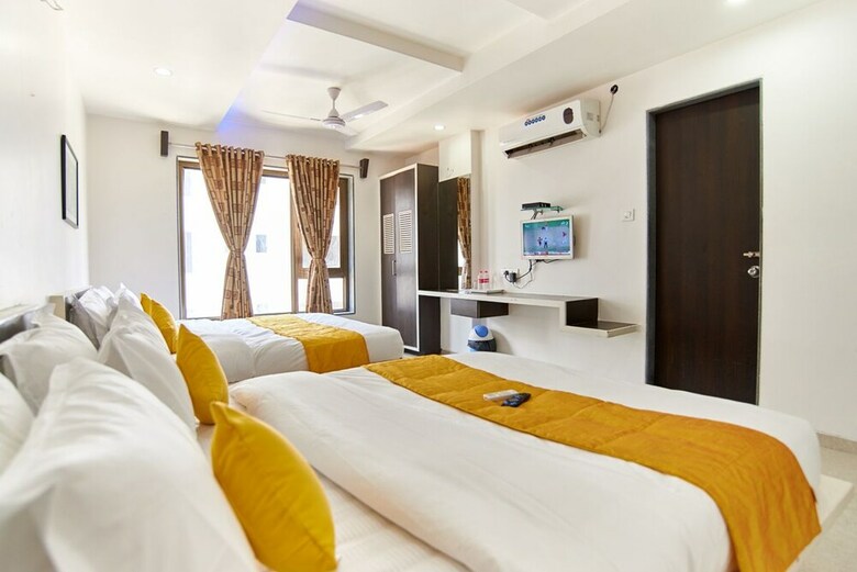 Hotel Sai Bansi