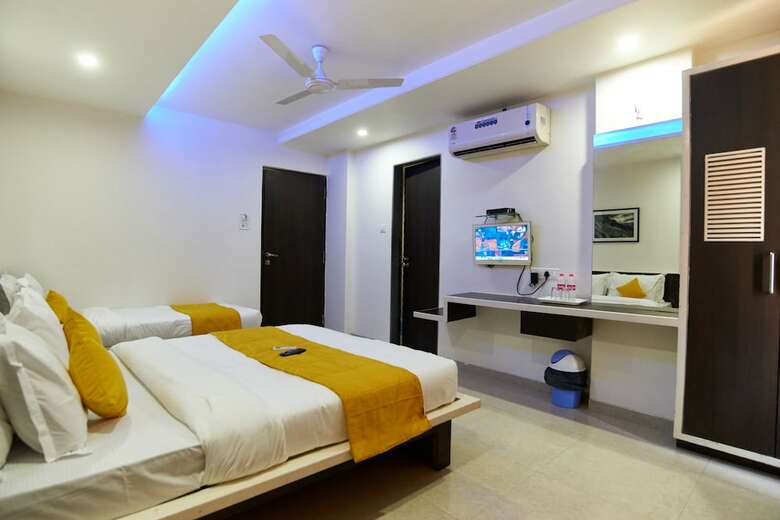Hotel Sai Bansi