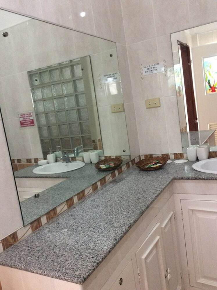 Apartamento Camotes Flying Fish Resort