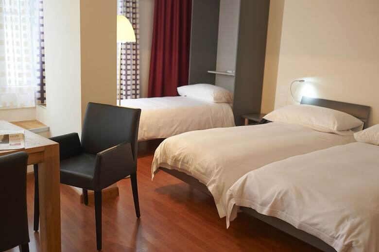 Aparthotel Congress Apartments By Hotel Du Commerce