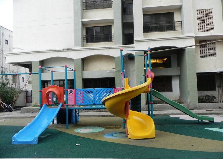 Hotel Reeva Suites
