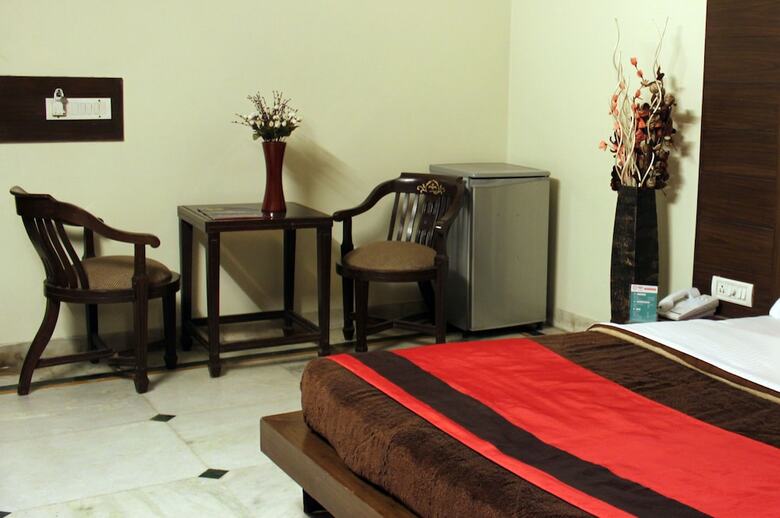 Oyo 497 Hotel Welcome Palace