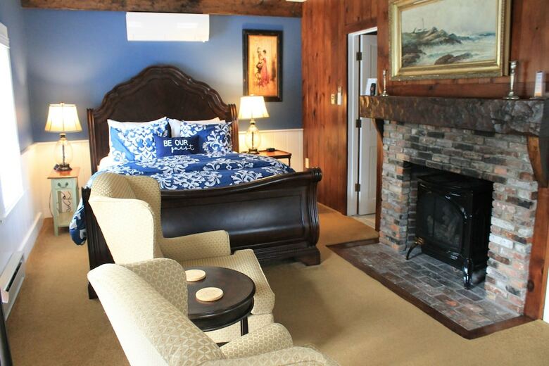 1802 House Bed And Breakfast