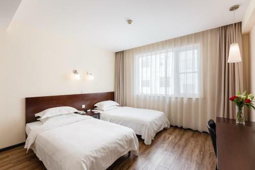 Sunjoy Hotel
