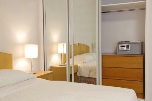 Beijing Lido Place Apartment