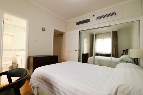 Beijing Lido Place Apartment