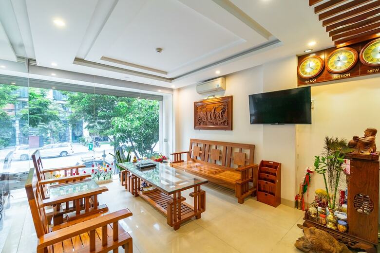 Oyo 389 Gold Summer Hotel