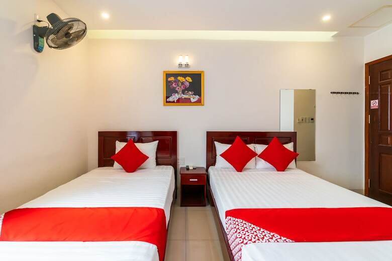 Oyo 389 Gold Summer Hotel