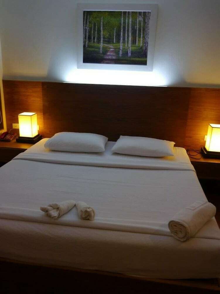 Baan Saikao Plaza Hotel & Service Apartment