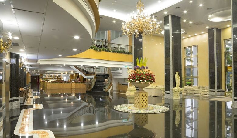 Hotel Le Beau Max Resort