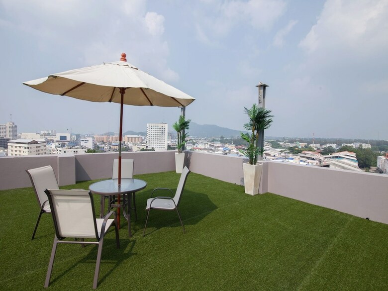 Aparthotel Racha Residence Sri Racha