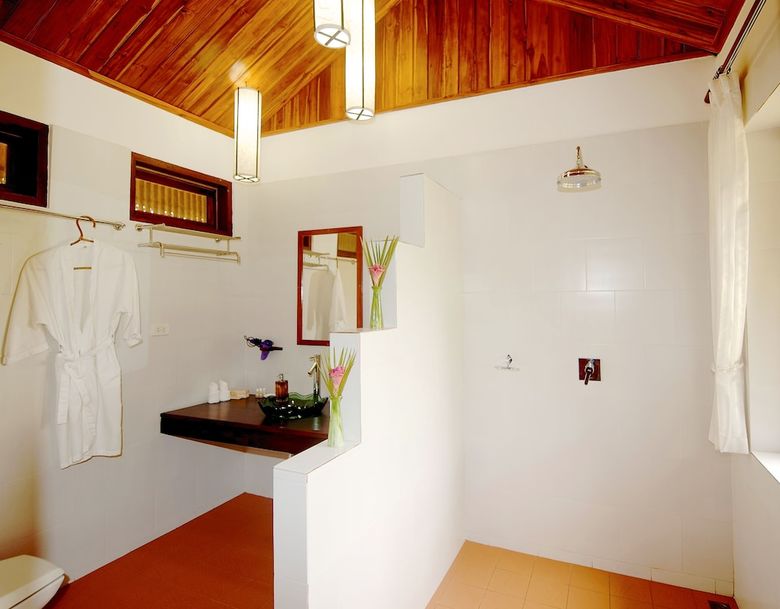 Nam Ou Riverside Hotel & Resort