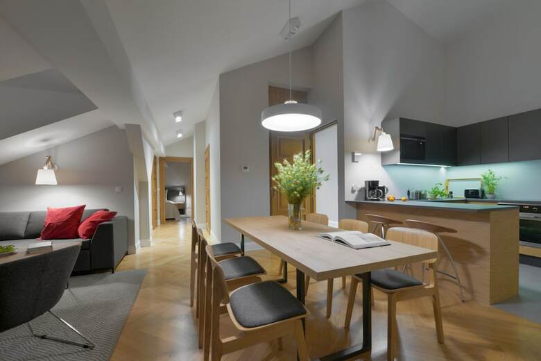 Stradonia Serviced Apartments