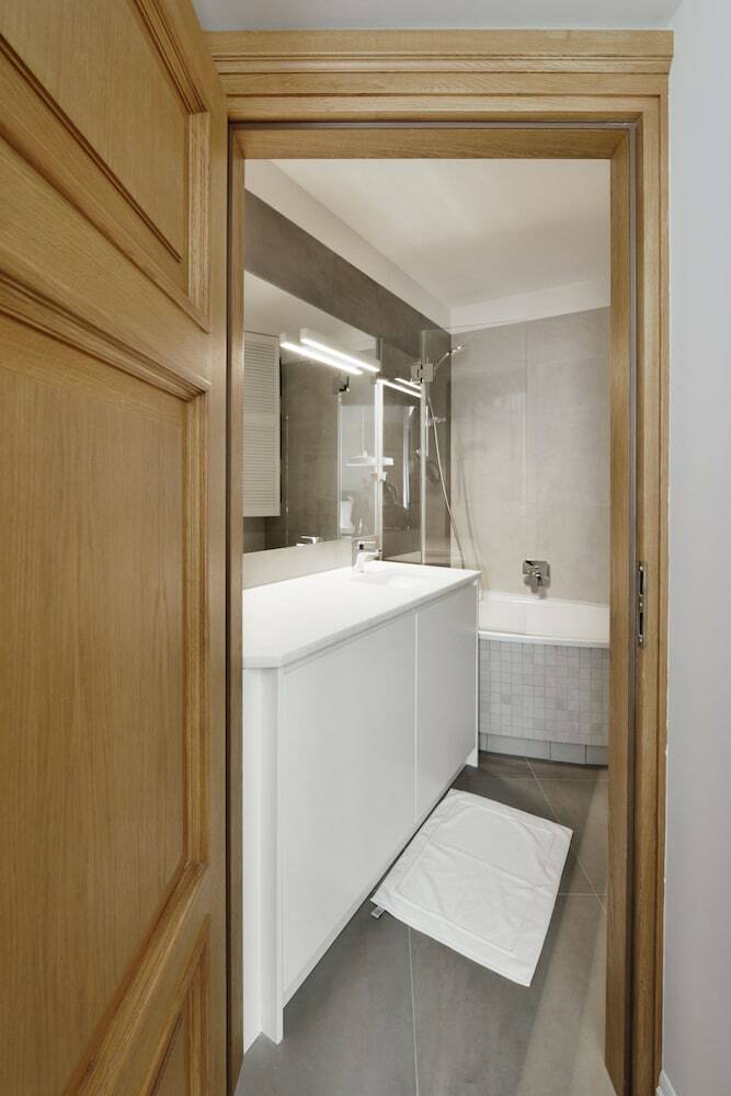 Stradonia Serviced Apartments