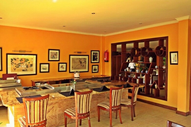 Sovereign Hotel