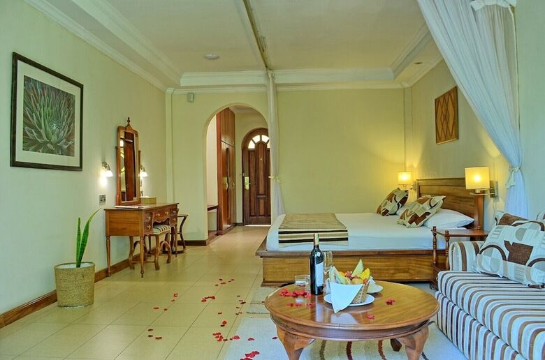 Sovereign Hotel