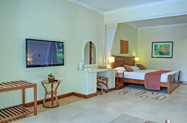 Sovereign Hotel
