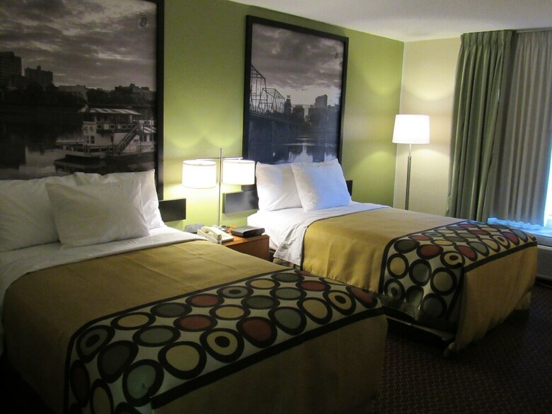 Hotel Super 8 By Wyndham New Cumberland