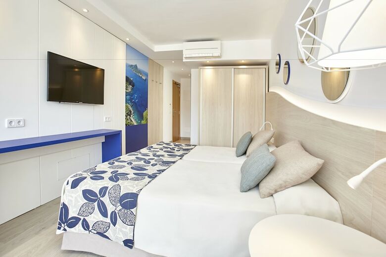 Universal Hotel Aquamarin