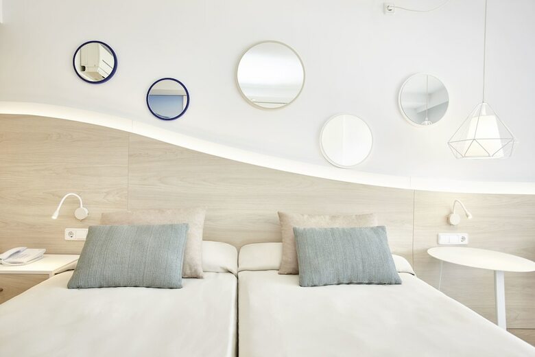 Universal Hotel Aquamarin