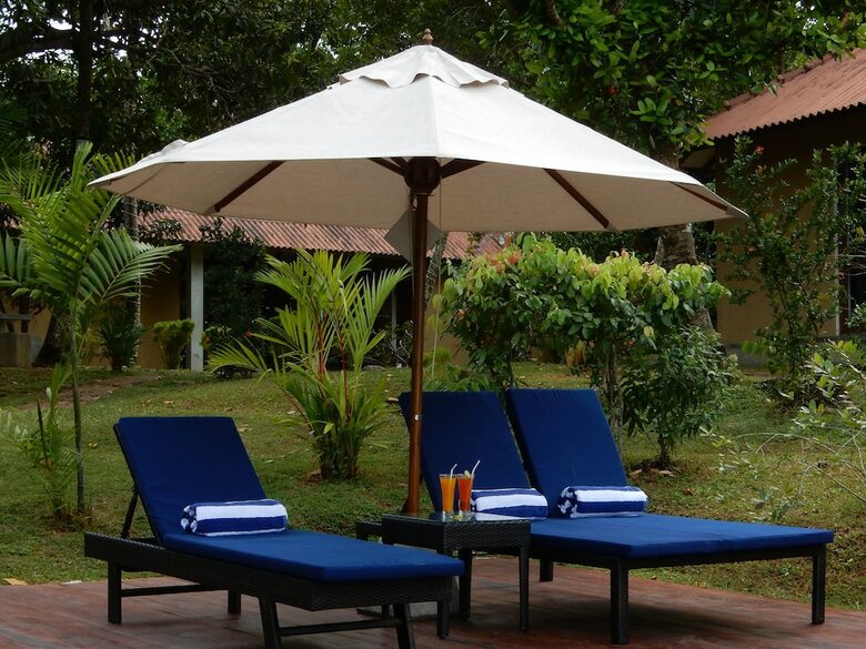 Hotel Kadolana Eco Village