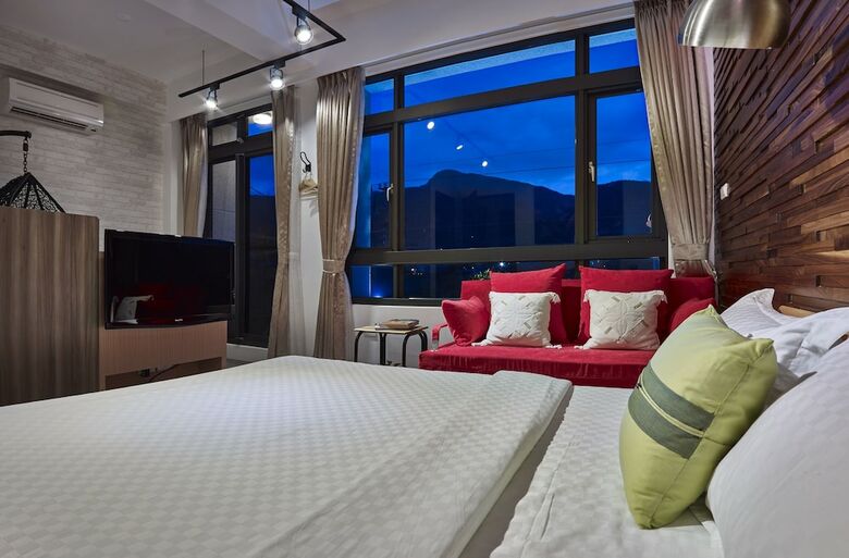 Bed & Breakfast East Runnel Villa Young