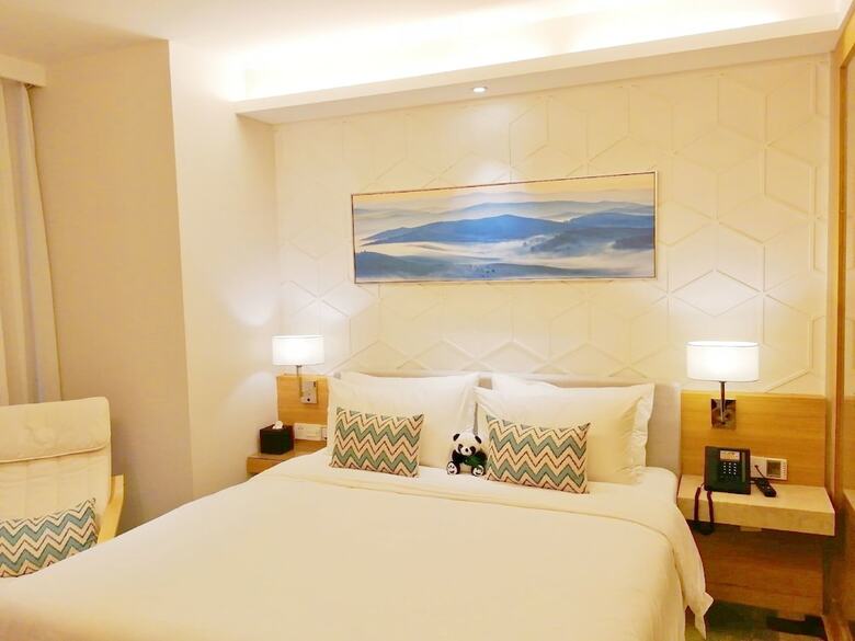 H-hotel Riverside Chengdu