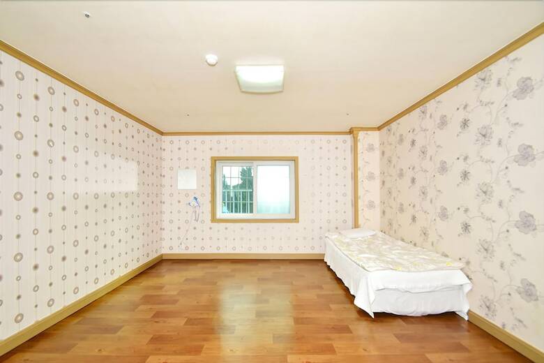 Hostal Sungbochon Youth Hostel - Hostel