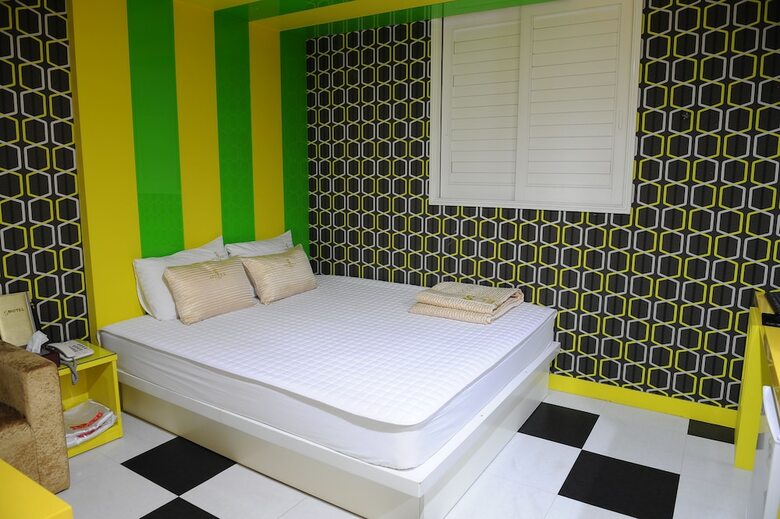 Hotel S Motel