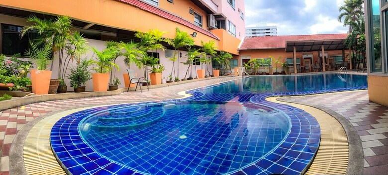 Apartamentos T�ja Hotel