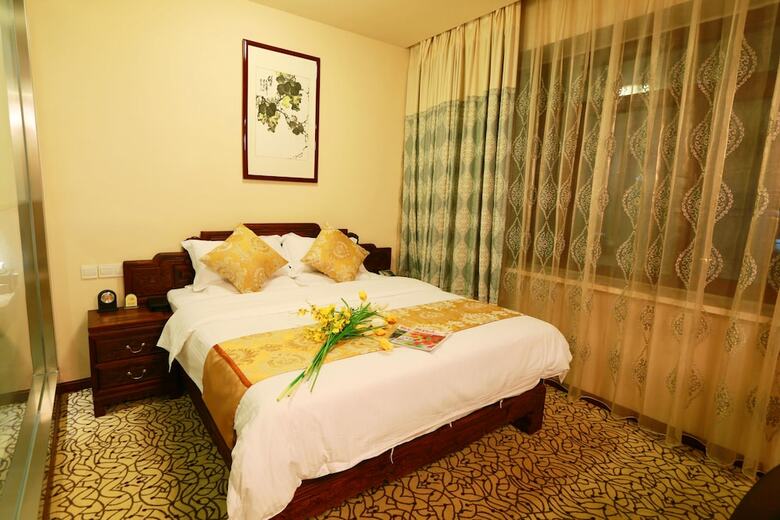 Central Business Hotel