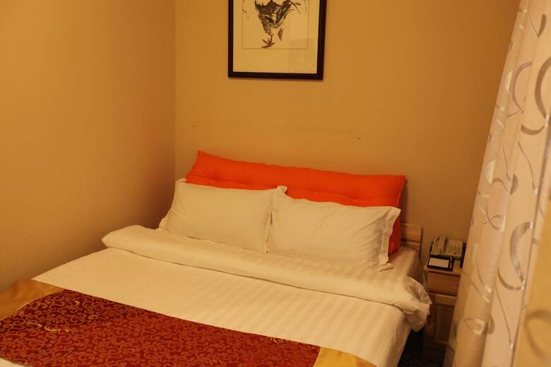 Central Business Hotel