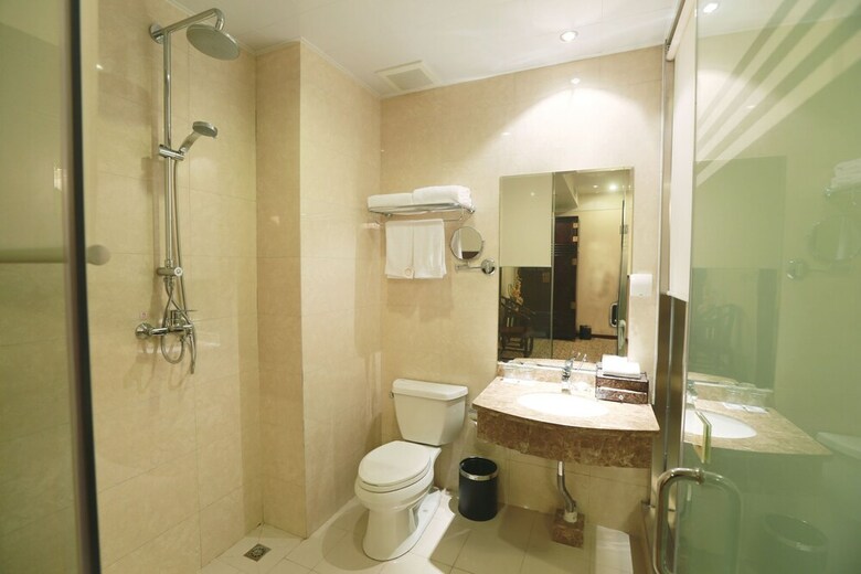 Central Business Hotel