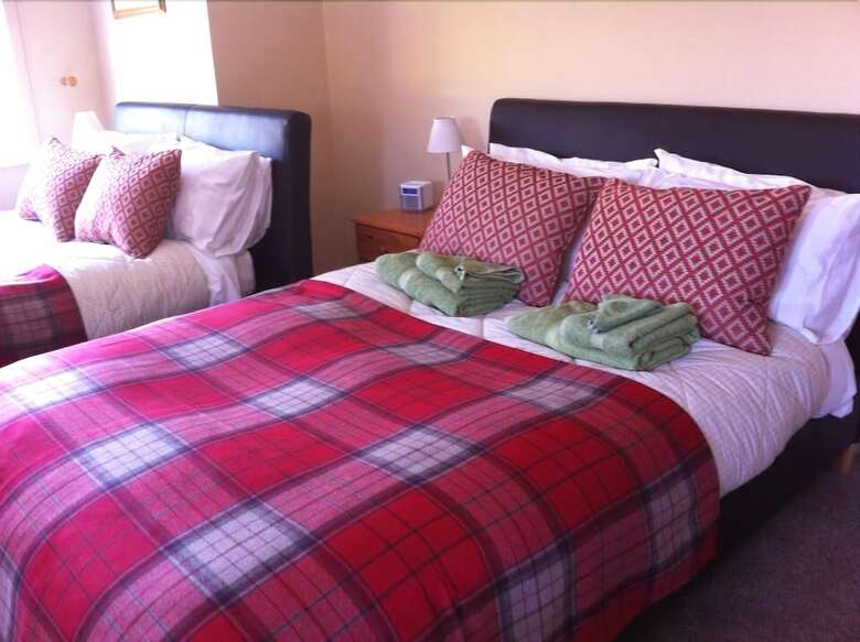 Bed & Breakfast Chimneys