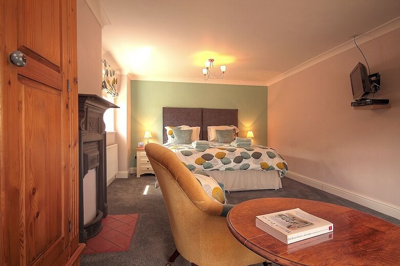 Bed & Breakfast Chimneys