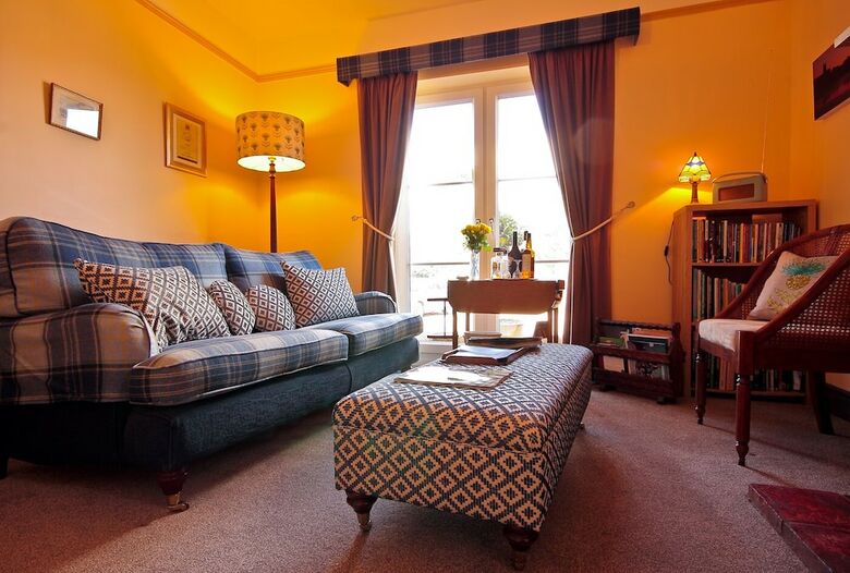 Bed & Breakfast Chimneys