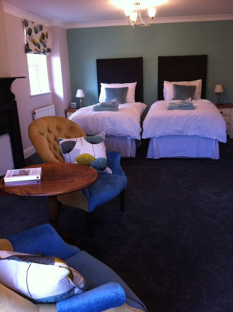 Bed & Breakfast Chimneys