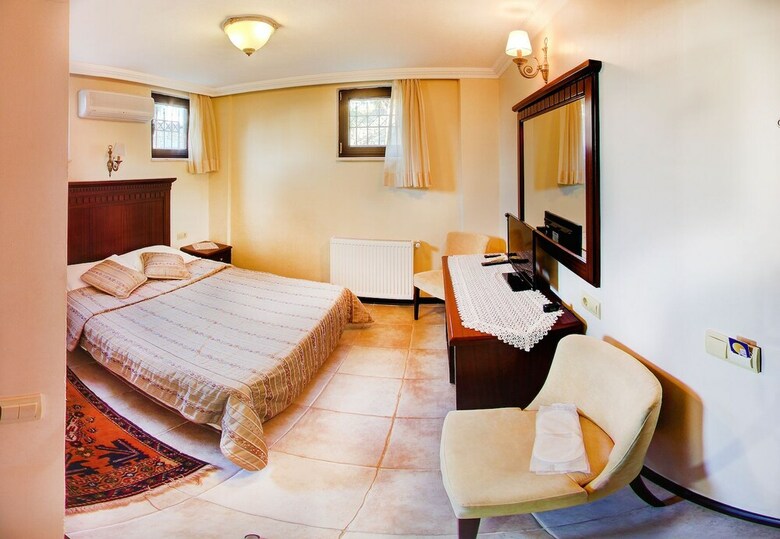 Hotel Alya