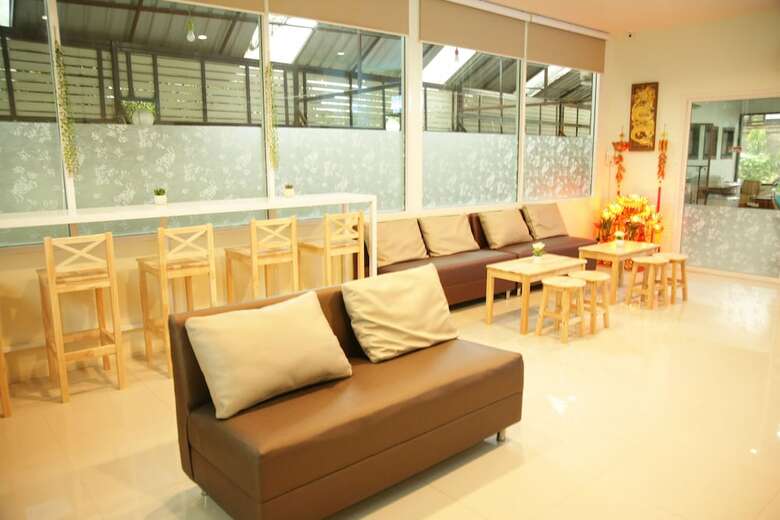 Hotel Friend's House Resort