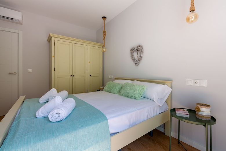 Apartamentos Renthas Huelin Beach